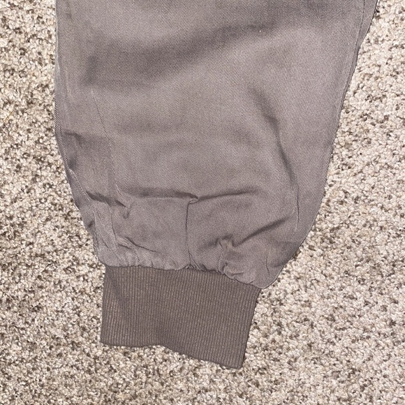 Joggers - Picture 3 of 5